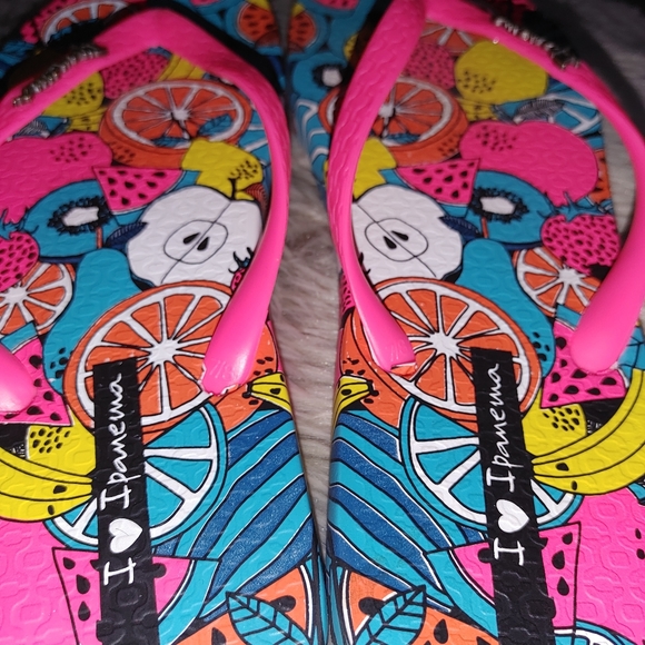 Ladies Sandals size 9 Very Tropical Colors - Picture 5 of 5